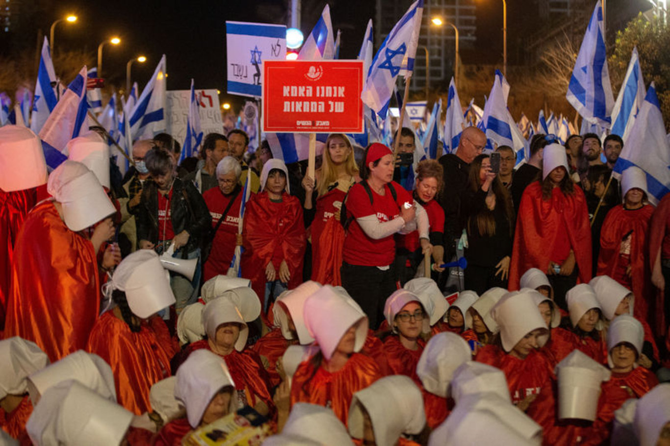 Protestoların 10. haftası: İsrail'de on binlerce kişi sokaklara çıktı!