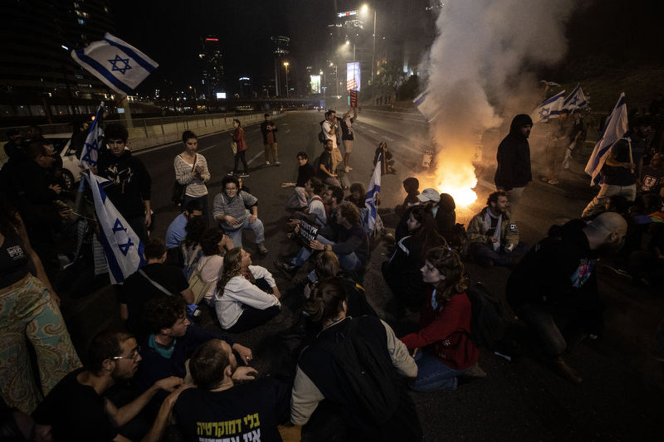 Protestoların 10. haftası: İsrail'de on binlerce kişi sokaklara çıktı!