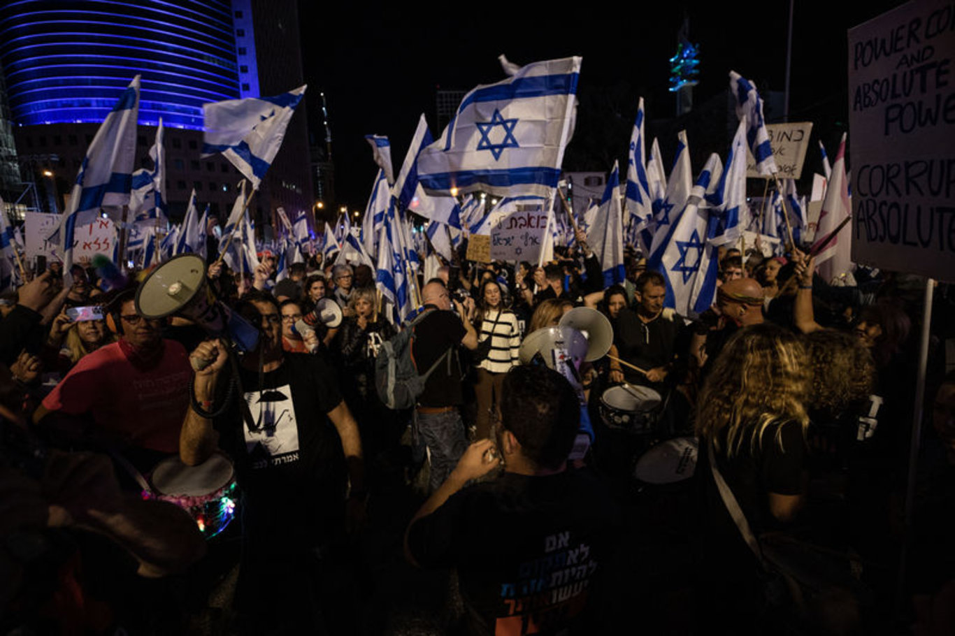 Protestoların 10. haftası: İsrail'de on binlerce kişi sokaklara çıktı!