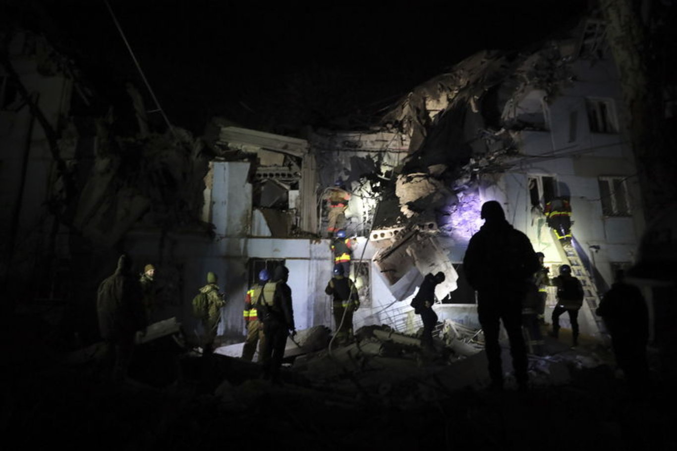 Rusya Devlet Başkanı Vladimir Putin saldırının ardından ziyaretini iptal etmişti: 