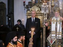 Yunan Bakan Fener Rum Patrikhanesi’nde törene katıldı