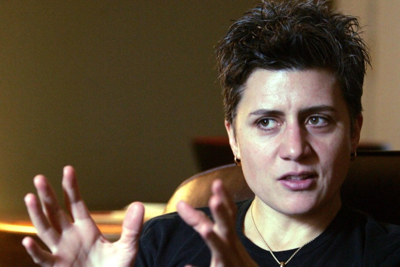 18 ay boyunca erkek gibi davranan yazar Norah Vincent'in intiharla biten ilginç deneyimi