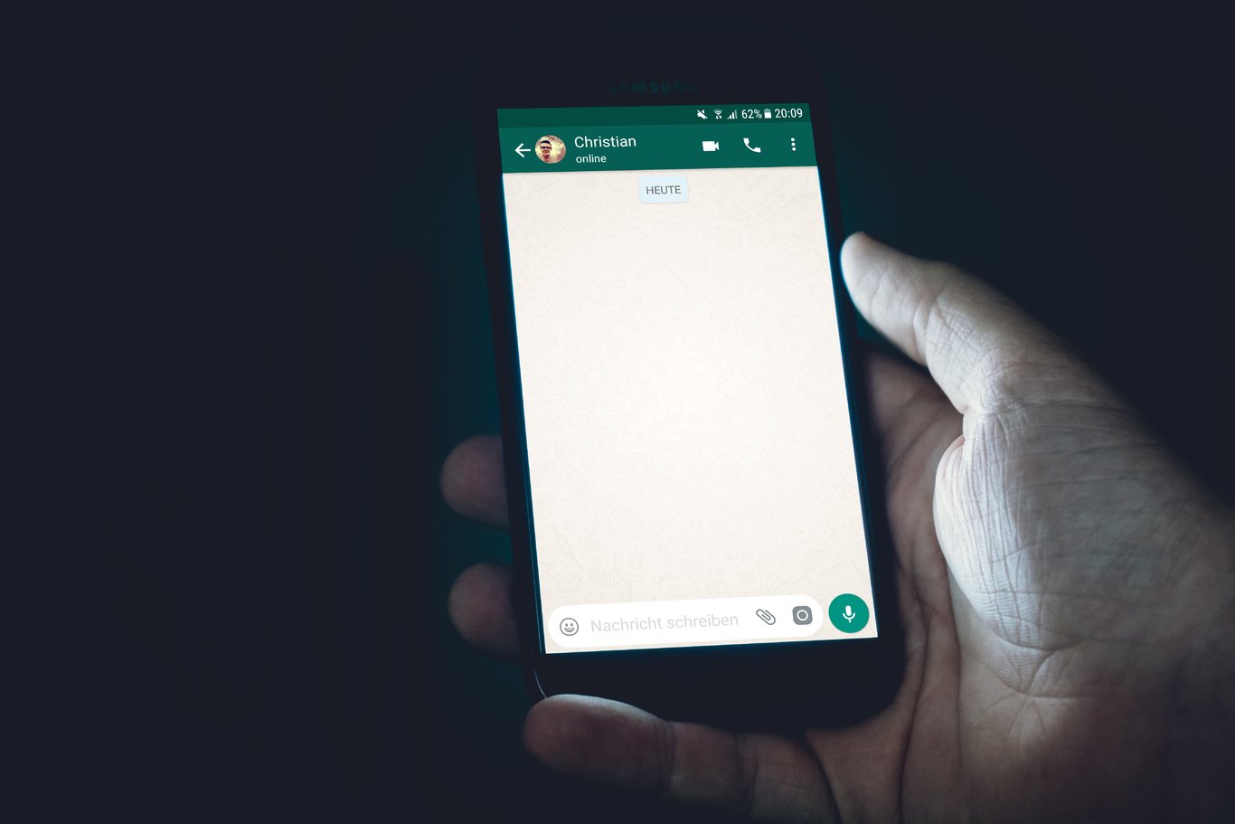 WhatsApp'ın yeni özelliği ile artık sohbetler gizlenebilecek!