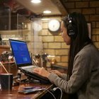 BU KAFEDEN İŞİNİZ BİTMEDEN AYRILMANIZ YASAK!