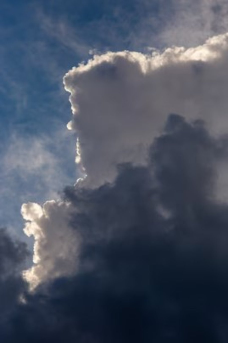 Çevrenizdeki cisimlerde yüzler görüyorsanız Pareidolia'ya sahip olabilirsiniz!