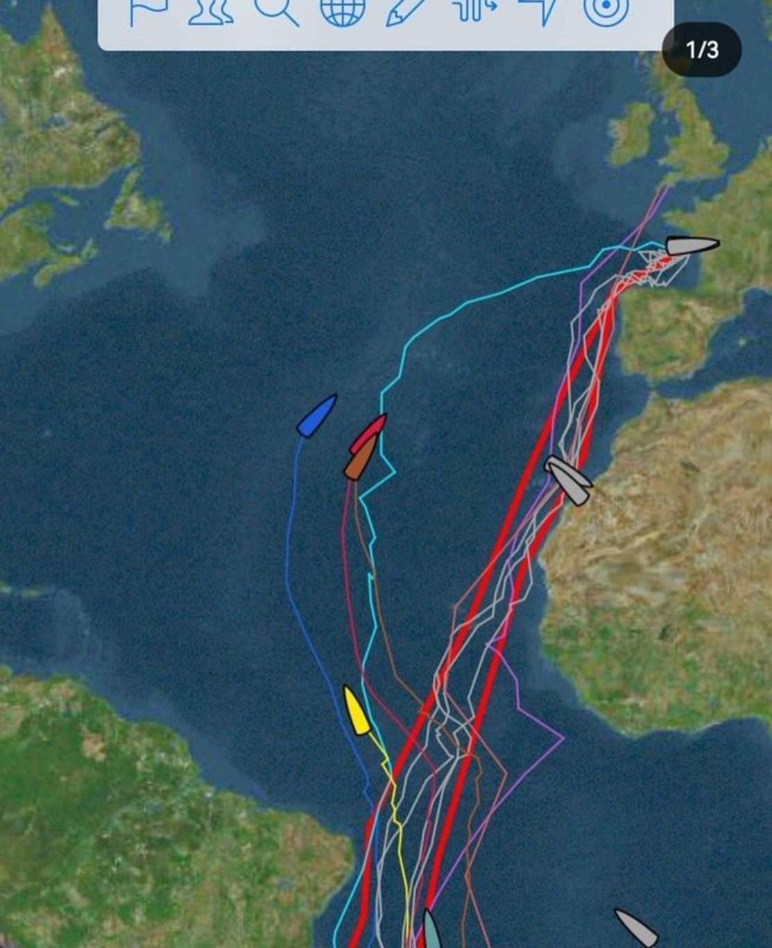 Altın Küre Yarışı'nı kazanan ilk kadın: Denizdeki en zorlu yolculuğu 234 günde tamamladı