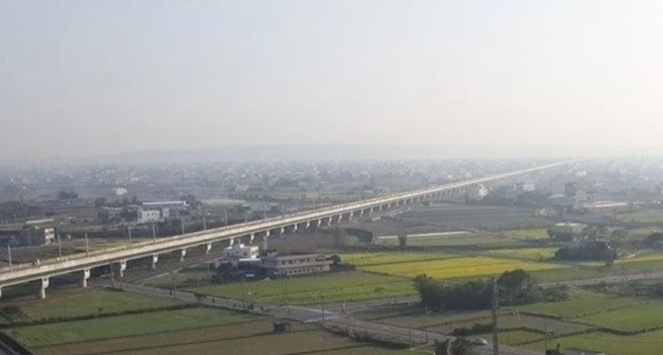 Dünyanın en uzun köprü ve viyadükleri! Karşı kıyısı görünmeyen uçsuz bucaksız köprüler var!