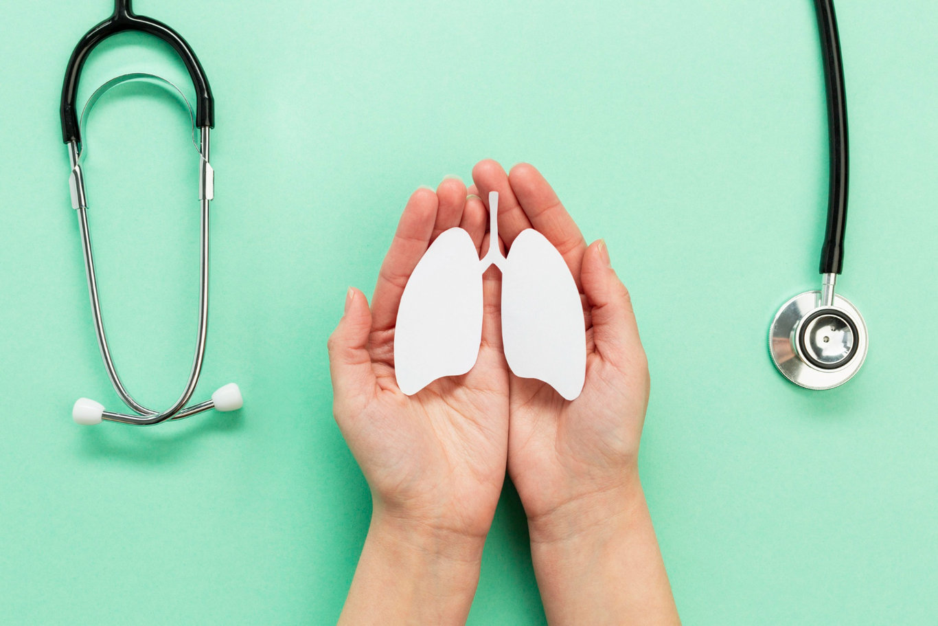 6 yıldır elektronik sigara içen gencin ciğerleri dört kez çöktü