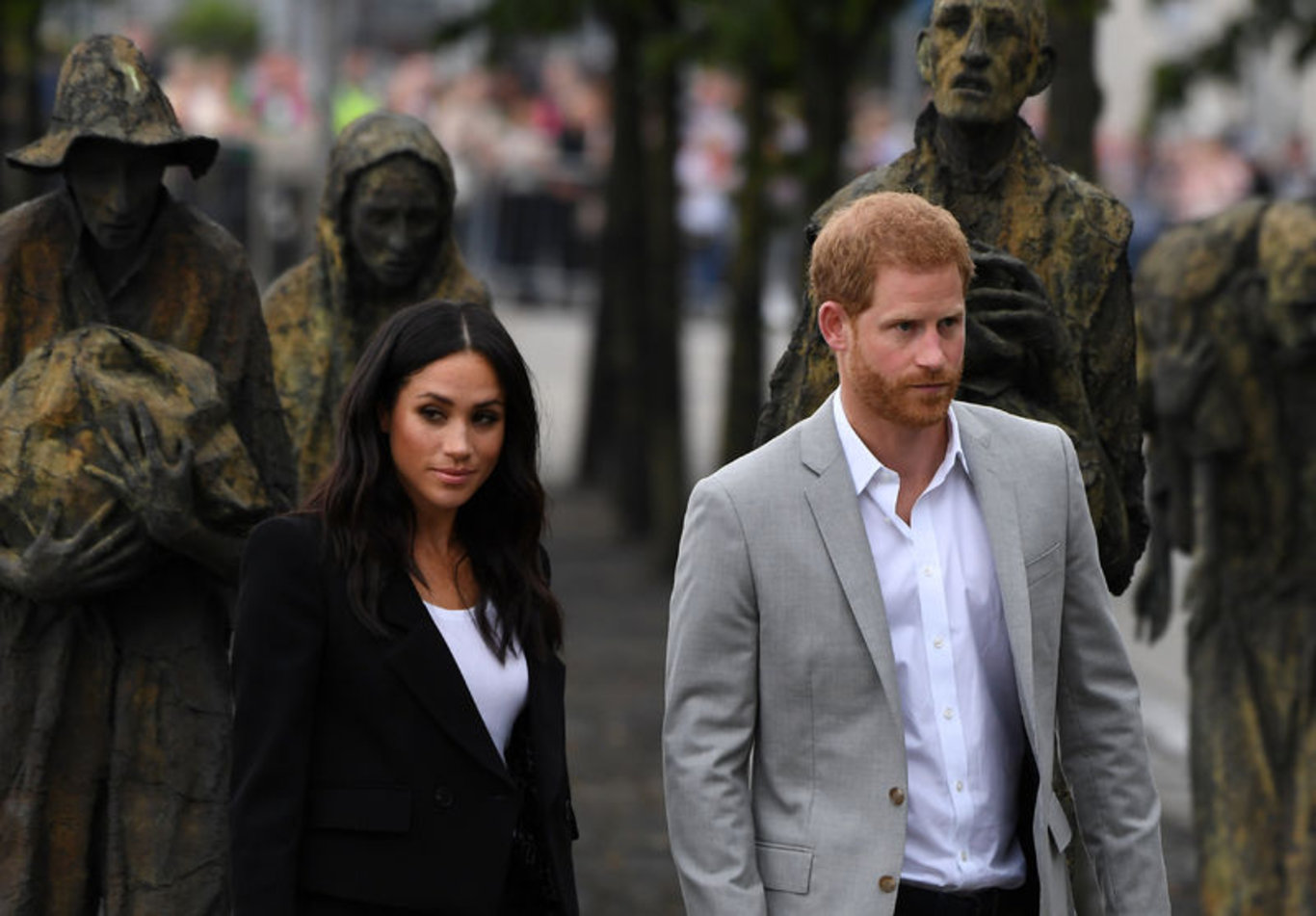 Kral Charles'ın taç giyme törenine katılacaklar mı? Harry ve Meghan kararını açıkladı