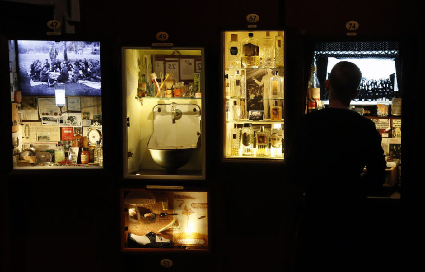 Orhan Pamuk'un kitabından uyarlanan Masumiyet Müzesi bir romanı 