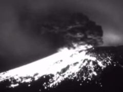 Meksika’da yanardağda patlamalar