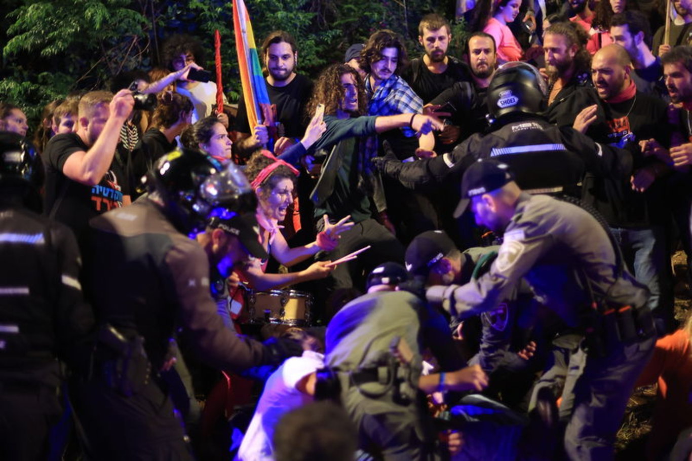 İsraililer sokakları terk etmiyor: Netanyahu hükümetinin yargı düzenlemesine karşı protestolar sürüyor