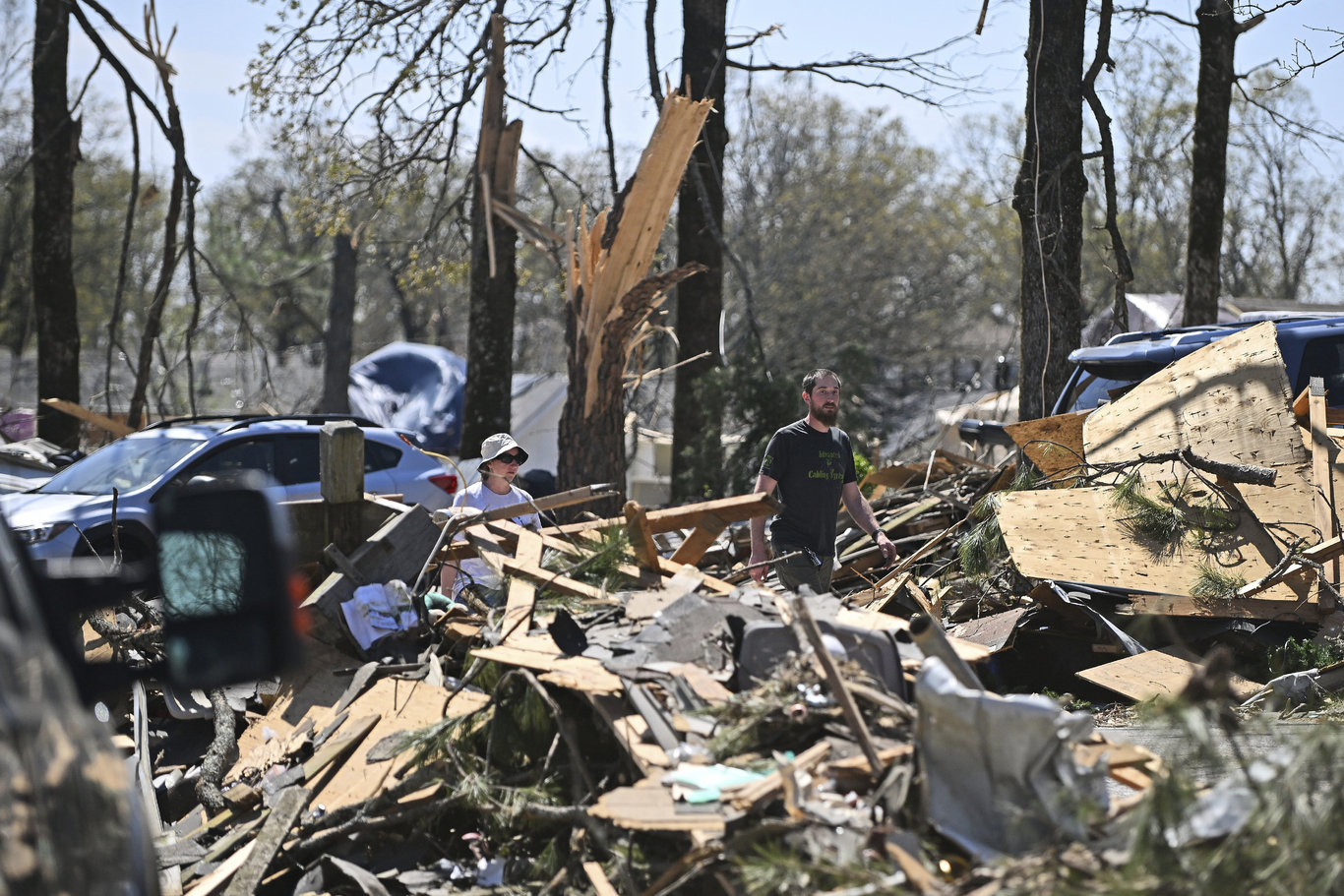 ABD'de şiddetli fırtınalar etkisini sürdürüyor: En az 32 kişi hayatını kaybetti!