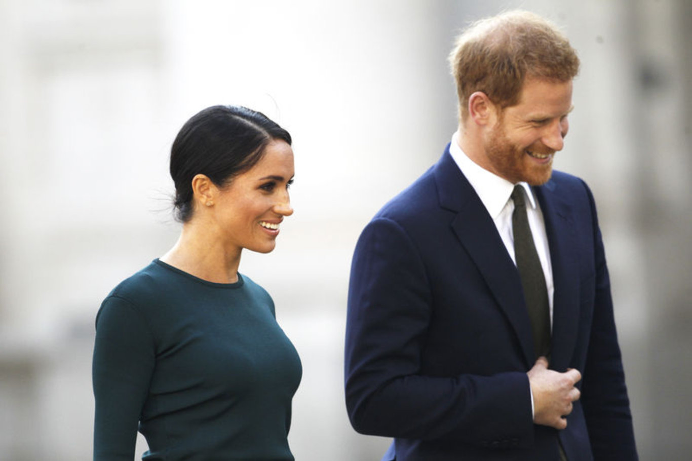 Taç giyme törenine katılmama kararı alan Meghan Markle'dan iddialara yanıt