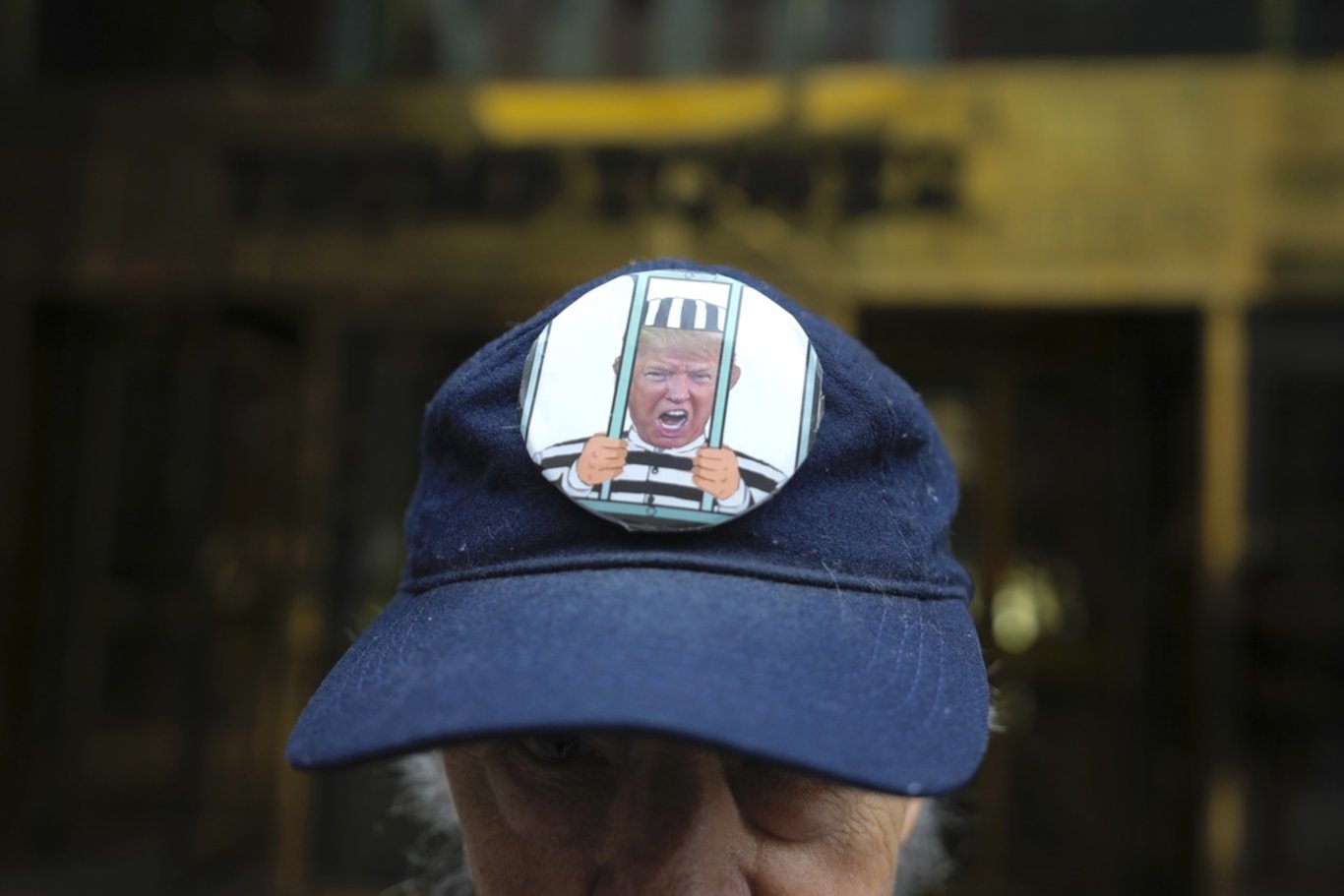 Trump haftaya tutuklanacak mı? Avukatından ve uzmanlardan açıklamalar