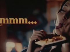 Yapay zekâ tarafından üretilen tuhaf reklam