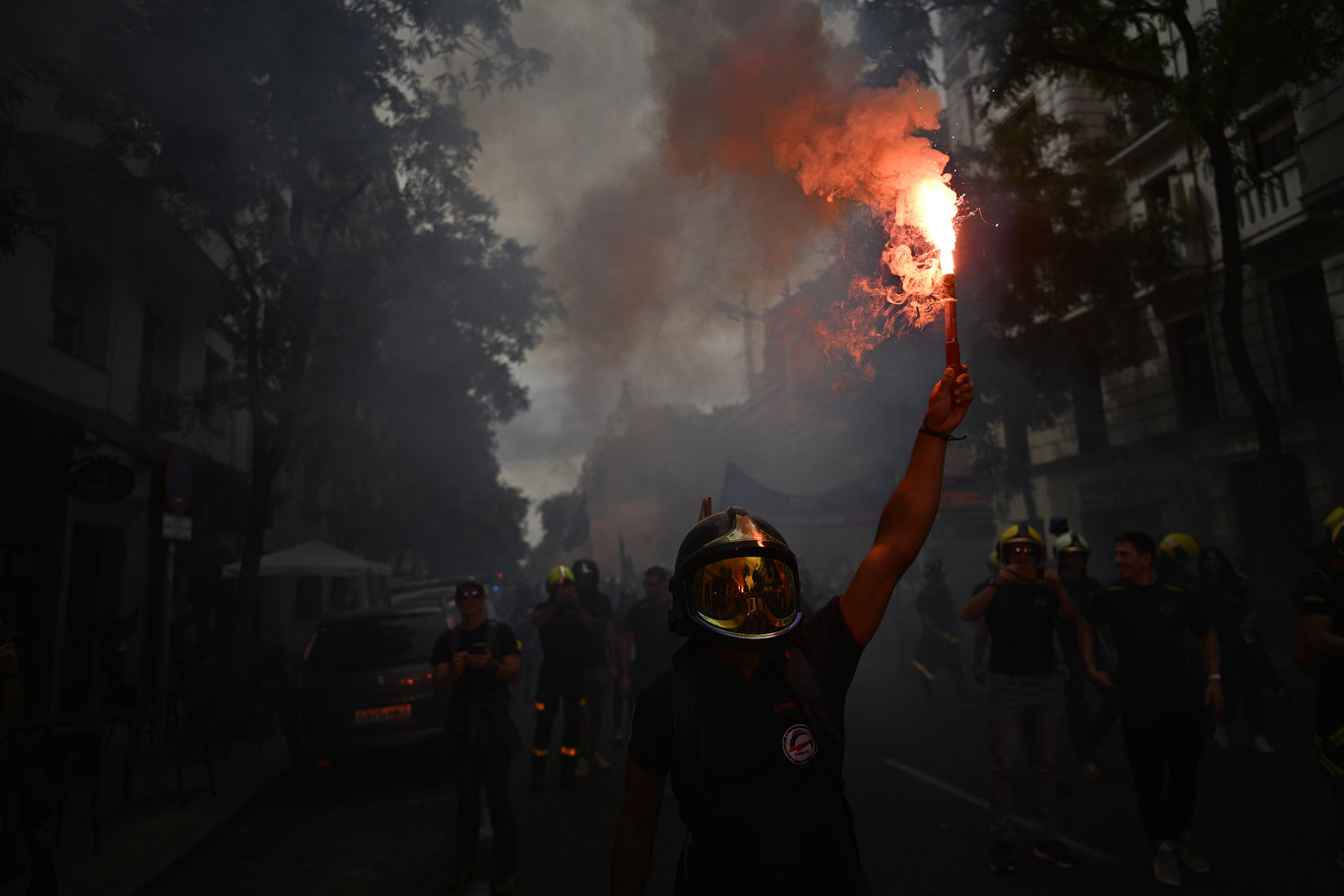 İspanya'da 2022 orman yangınlarının en kötü yılı oldu: İtfaiyeciler protesto ayaklandı!