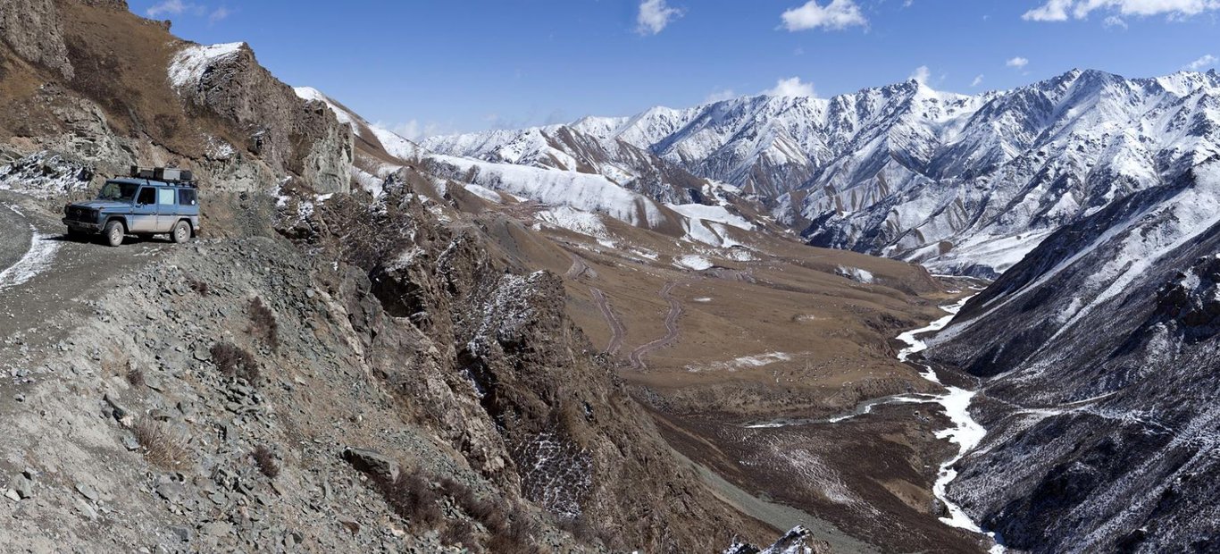 24 yıl süren dünya turunda 215 ülke gezerek Dünya turu yaptılar! Gunthe Holtorf ve Otto