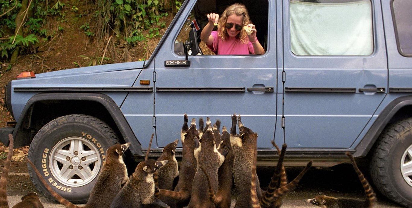 24 yıl süren dünya turunda 215 ülke gezerek Dünya turu yaptılar! Gunthe Holtorf ve Otto