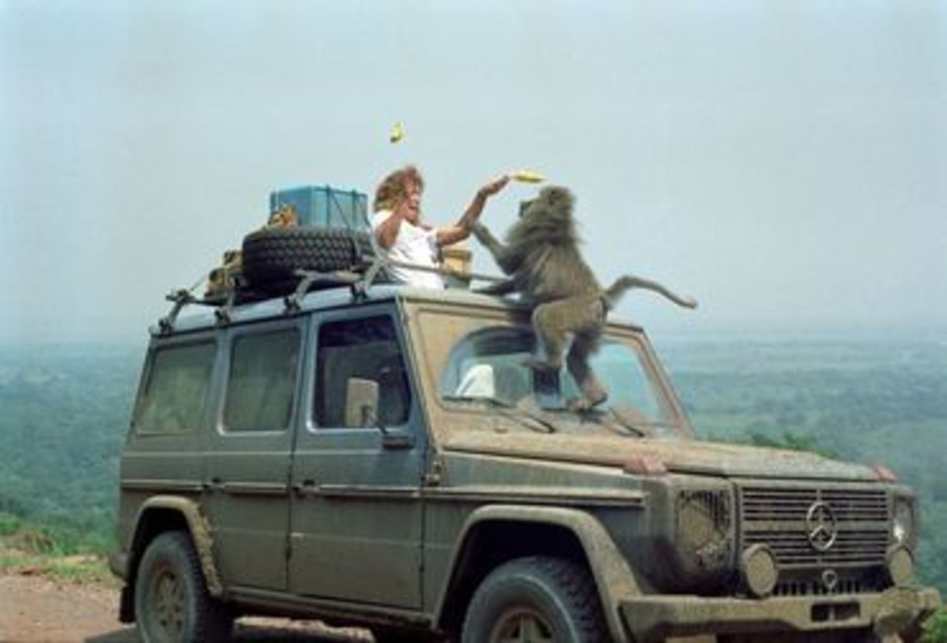 24 yıl süren dünya turunda 215 ülke gezerek Dünya turu yaptılar! Gunthe Holtorf ve Otto