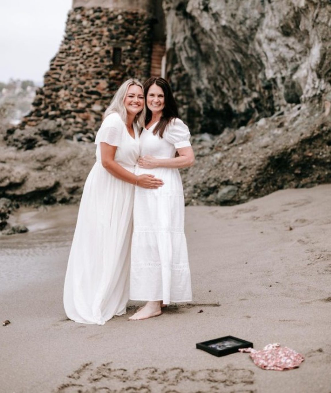 56 yaşındaki anneanne gelini hamile kalamayınca torununu kendi doğurdu