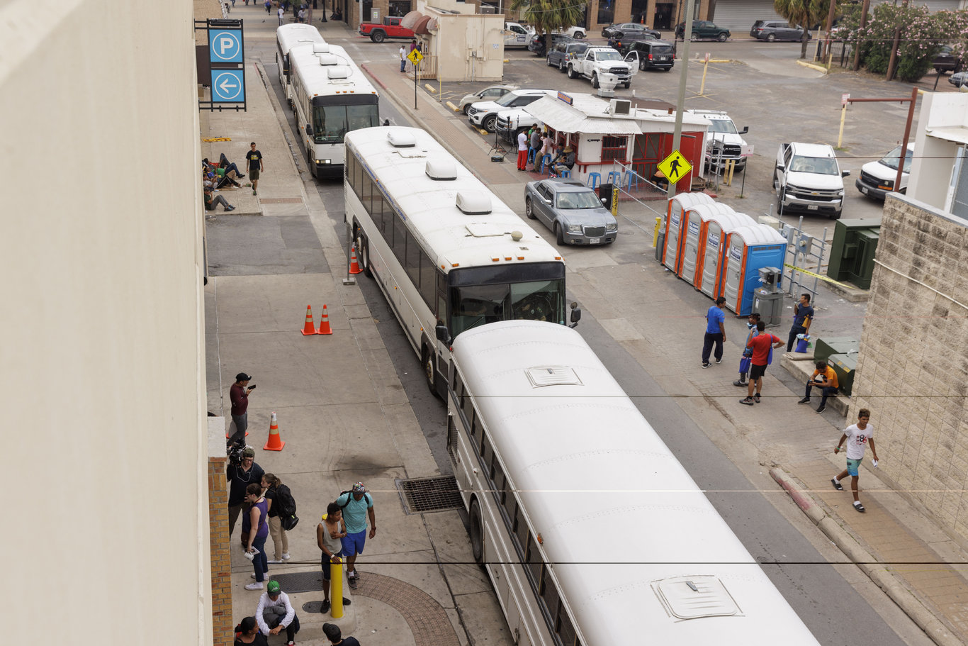 ABD'de göçmenlerin ülkeye gelmesini zorlaştırmayı hedefleyen yasa tasarısı kabul edildi