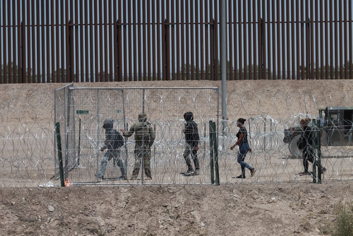 ABD'de göçmenlerin ülkeye gelmesini zorlaştırmayı hedefleyen yasa tasarısı kabul edildi