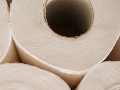 Bakın tuvalet kâğıtları neden beyaz renkmiş?