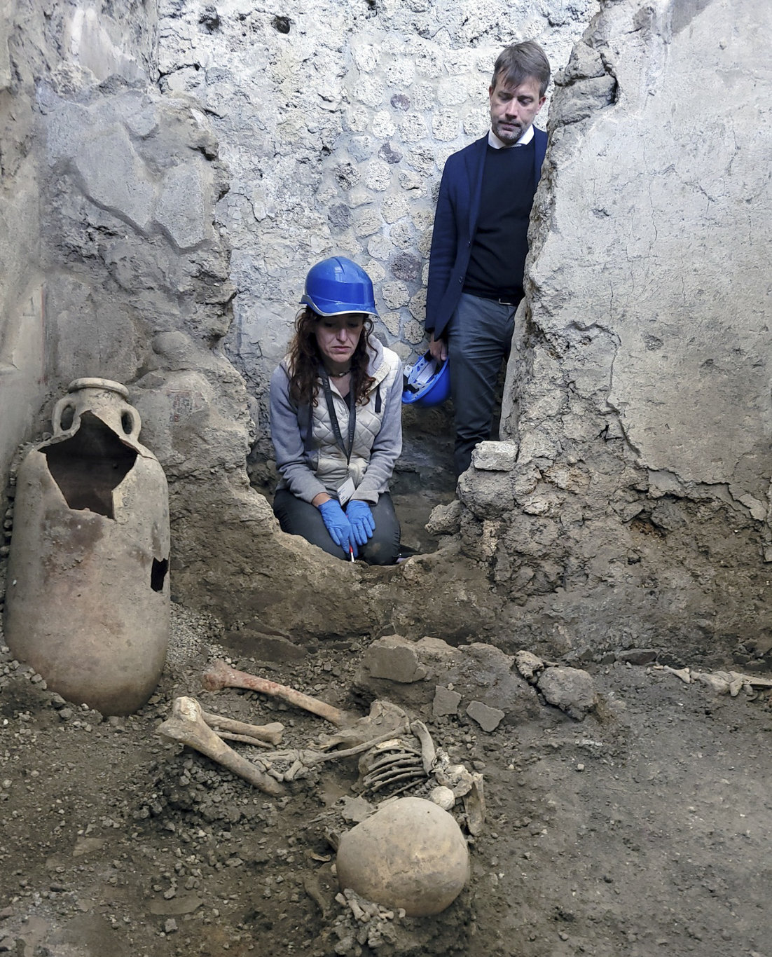 Pompei'deki kazılarda Vezüv'deki büyük patlamada ölen kişilere ait kalıntılar bulundu