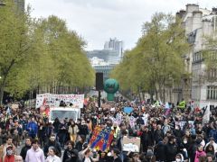 Fransa’daki protestolara 1 milyonu aşkın kişinin katılması bekleniyor
