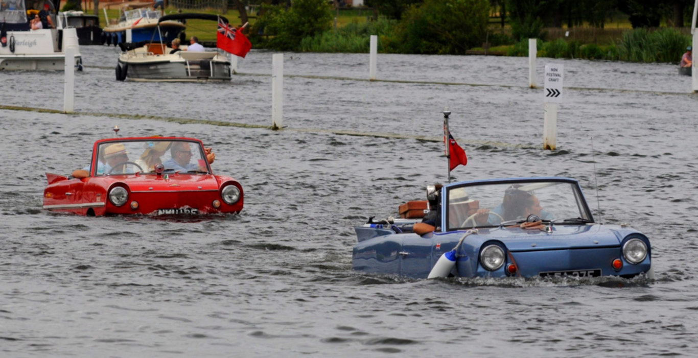 Geçmişte icat edilmiş ilginç buluşlar! Aile bisikletinden, tekerlek arabaya kadar!