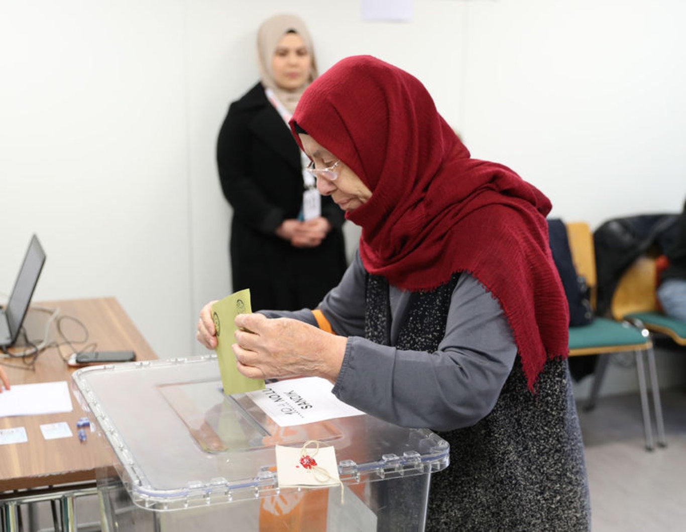 İkinci tur için yurt dışında oy işlemlerinde yoğun ilgi - 2023 Seçim Haberleri