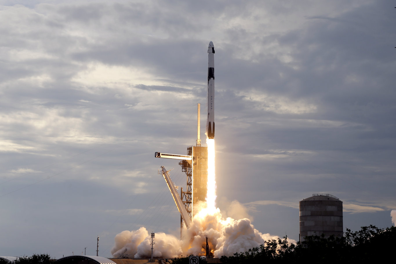 İlk Suudi kadın astronot Uluslararası Uzay İstasyonu'na doğru yola çıktı