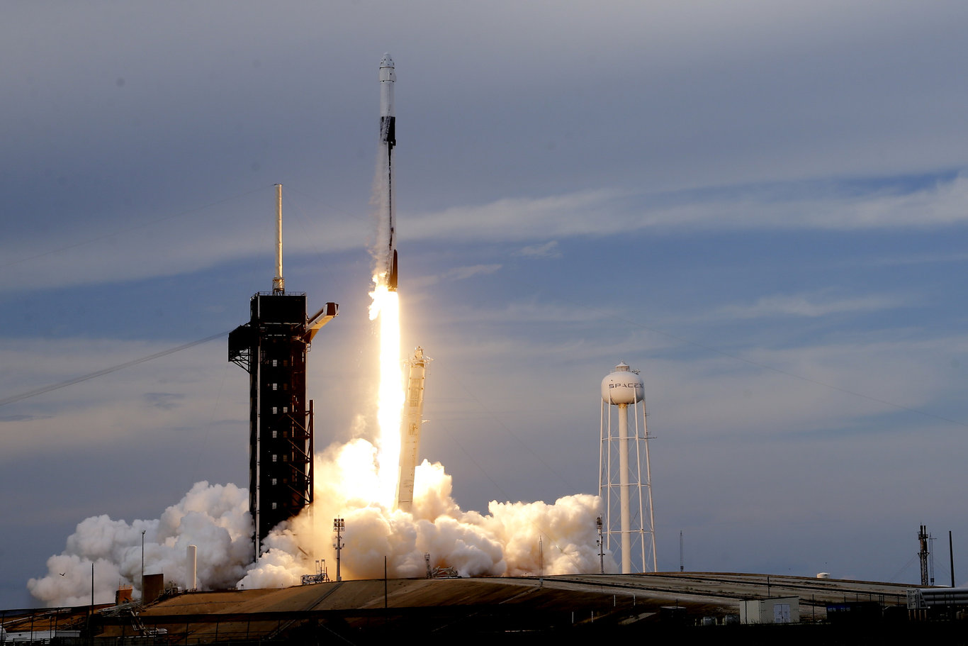 İlk Suudi kadın astronot Uluslararası Uzay İstasyonu'na doğru yola çıktı