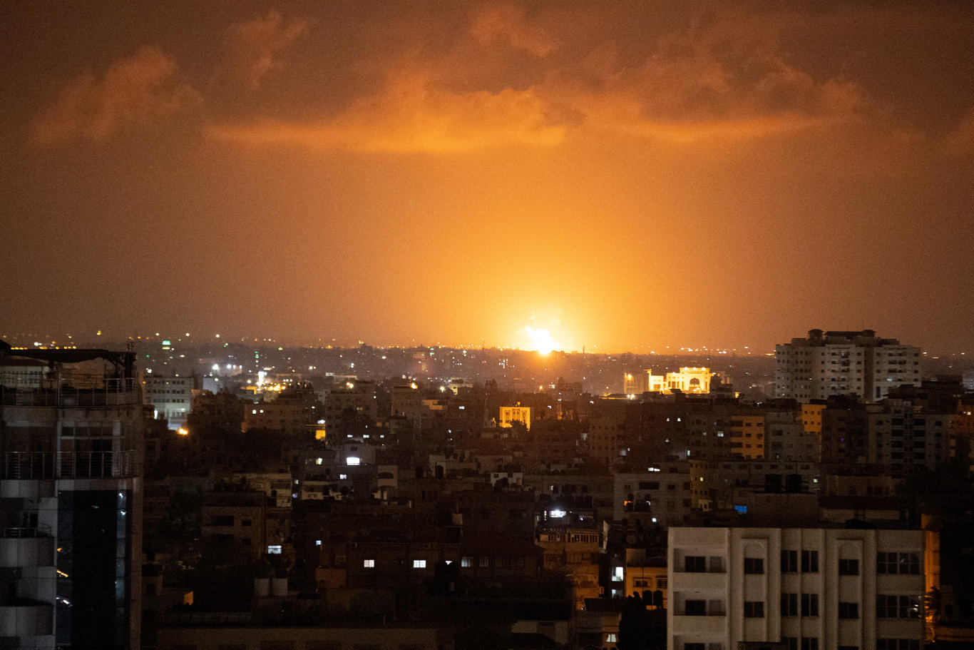 İsrail'den Gazze'ye hava saldırısı: Çok sayıda kişi hayatını kaybetti! - Son dakika dünya haberleri