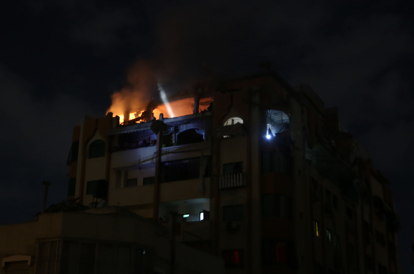 İsrail'den Gazze'ye hava saldırısı: Çok sayıda kişi hayatını kaybetti! - Son dakika dünya haberleri