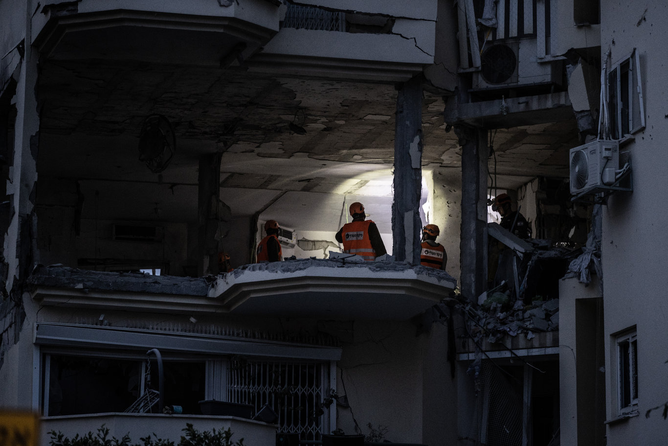 İsrail'in Gazze'ye saldırılarında hayatını kaybedenlerin sayısı yükseliyor! Netanyahu'dan saldırılara devam kararı