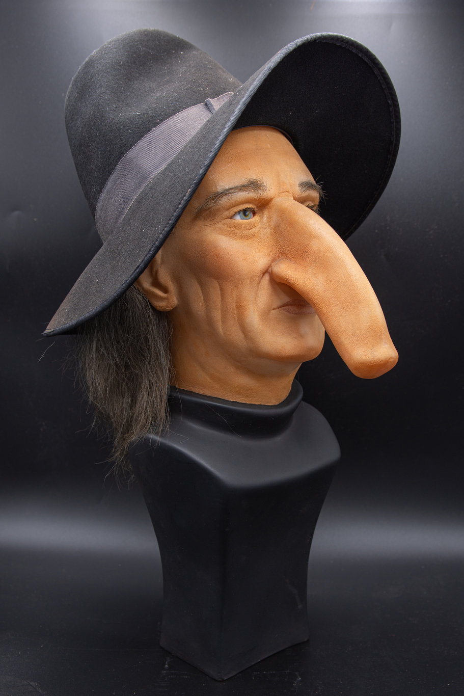 Dünya tarihinin en uzun burunlu insanı Thomas Wadhouse! Tam 19 santimetre!