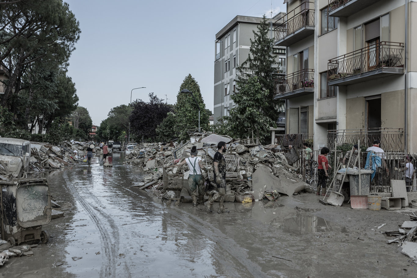Son dakika: En az 14 kişi hayatını kaybetti: İtalya'da sel nedeniyle verilen 
