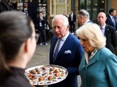 Kral Charles’a Godiva çikolatalarıyla karşılama