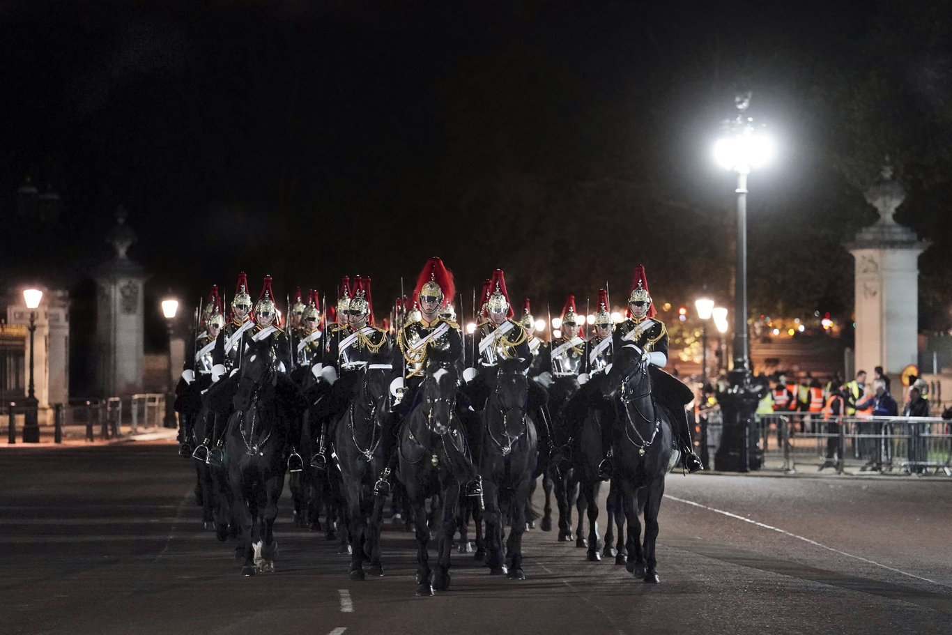 Kraliyet'te yeni dönem: Kral Charles'ın taç giyme törenine ilişkin hazırlıklar sürüyor!