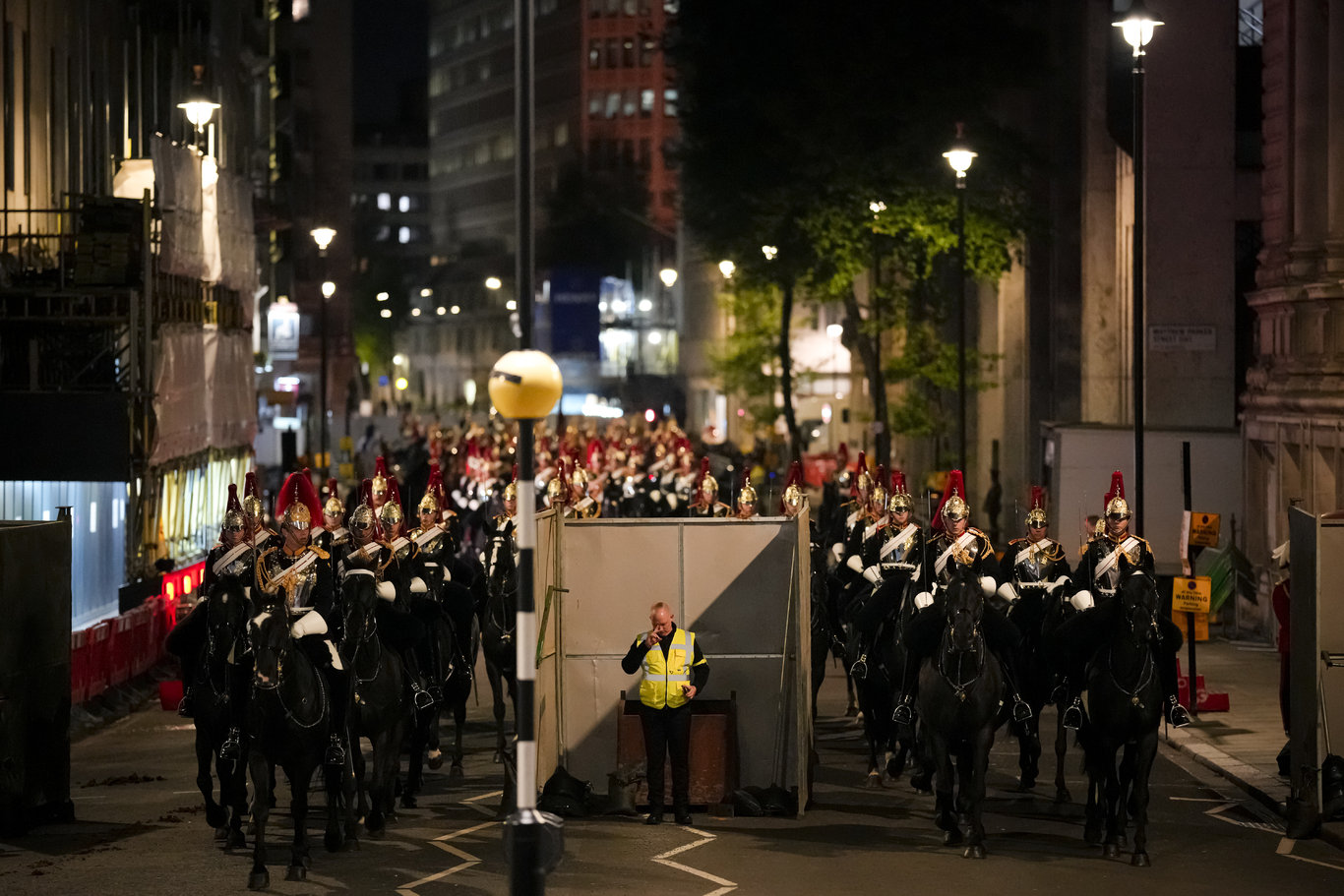Kraliyet'te yeni dönem: Kral Charles'ın taç giyme törenine ilişkin hazırlıklar sürüyor!