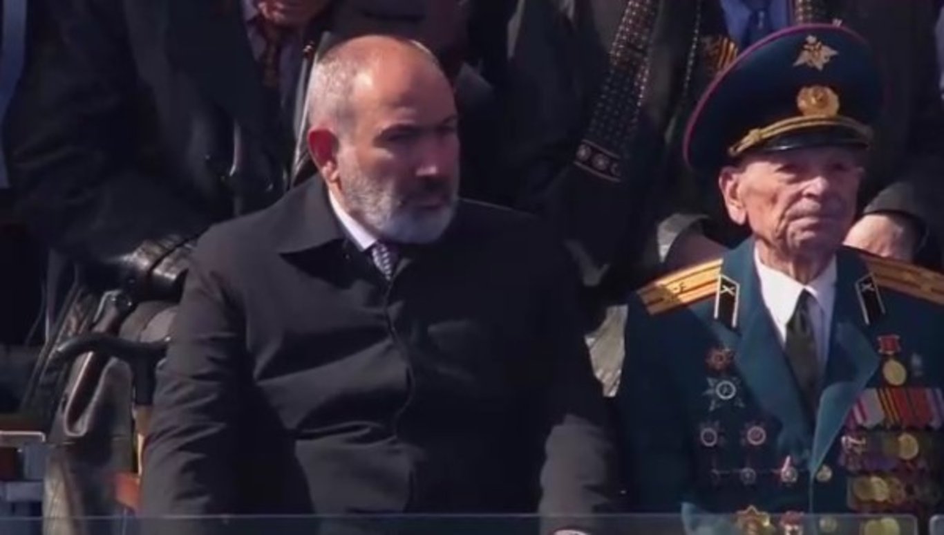 Rusya'da Zafer Günü kutlamalarında gövde gösterisi