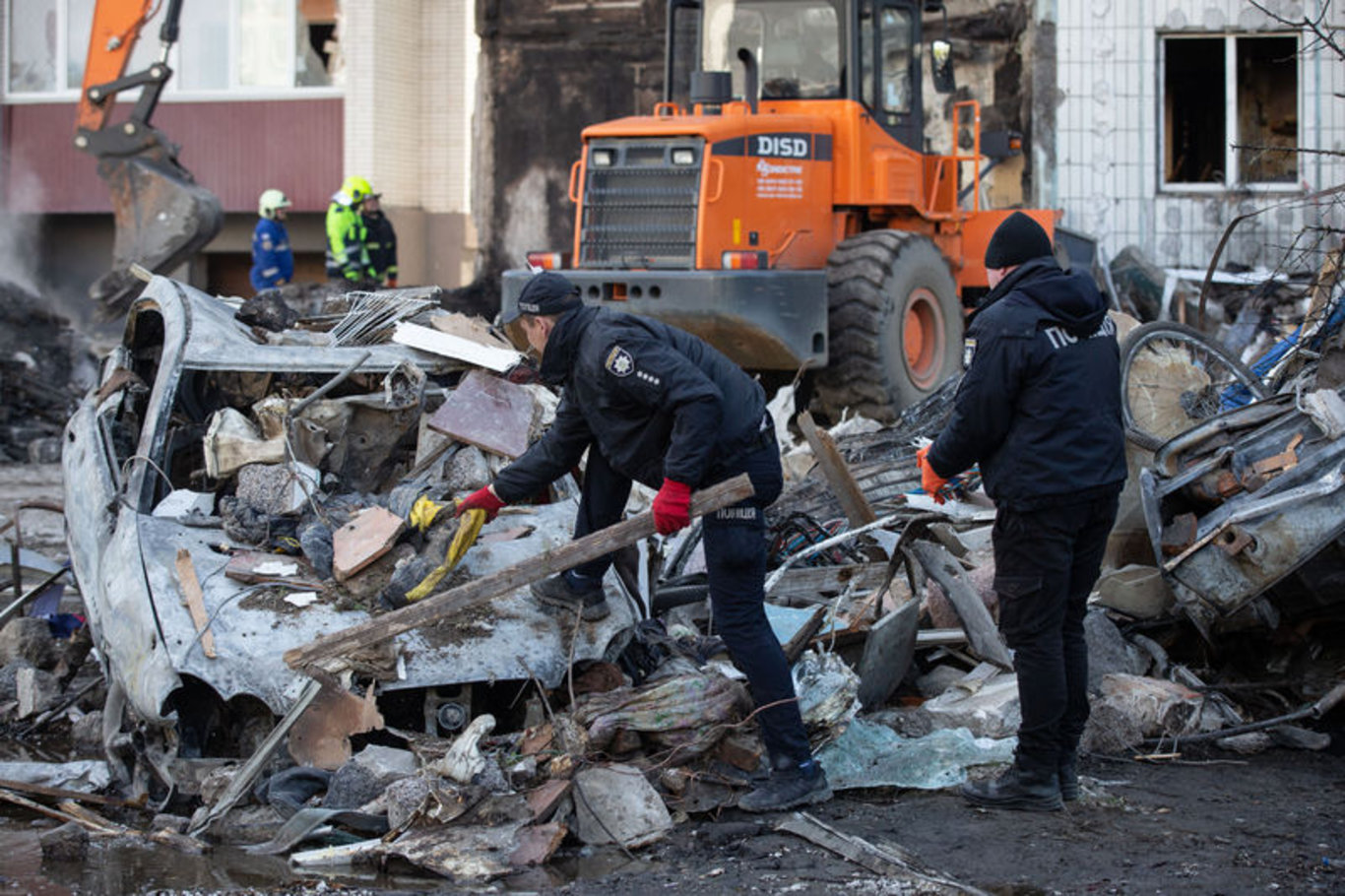 Rusya, Kiev dahil Ukrayna’nın şehirlerine yoğun hava saldırısı düzenledi