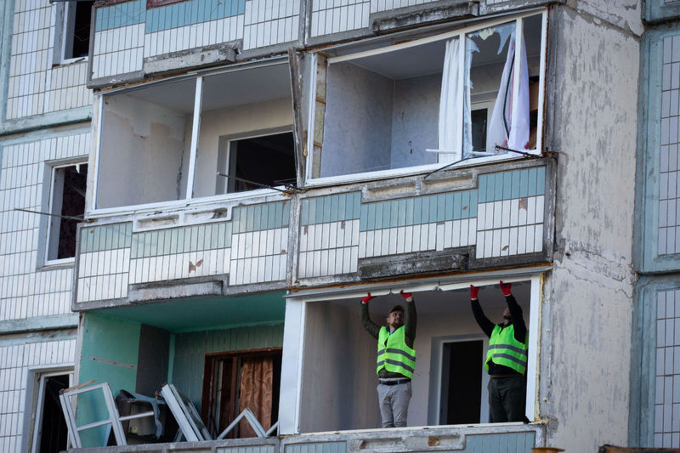 Rusya, Kiev dahil Ukrayna’nın şehirlerine yoğun hava saldırısı düzenledi