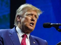 Trump, kendisini suçlayan kadını eski eşiyle karıştırdı