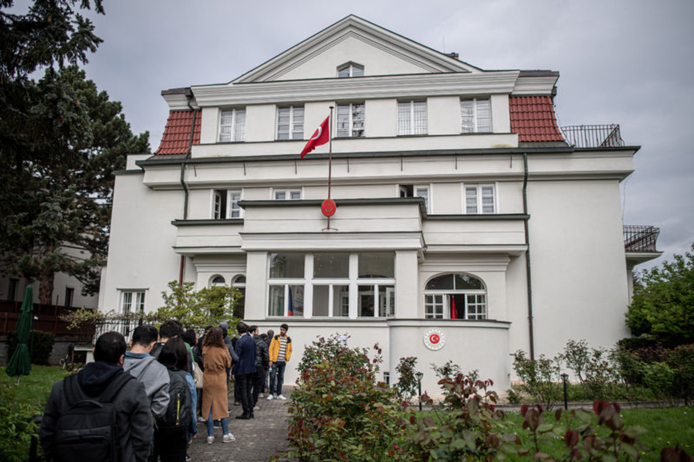 14 Mayıs seçimleri için yurt dışında oy kullanma işlemi devam ediyor: 2018 seçimlerini geçti! Yurt dışı oylarında son durum ne?