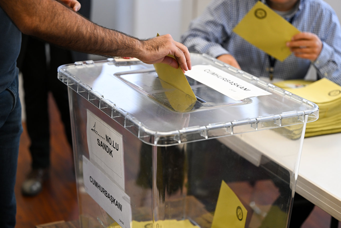 Yurt dışında sandıklar kapandı: Yurt dışında oy sayısı ilk turu geçti! - 2023 Seçim Haberleri