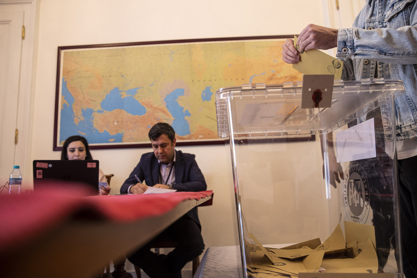 Yurt dışında sandıklar kapandı: Yurt dışında oy sayısı ilk turu geçti! - 2023 Seçim Haberleri