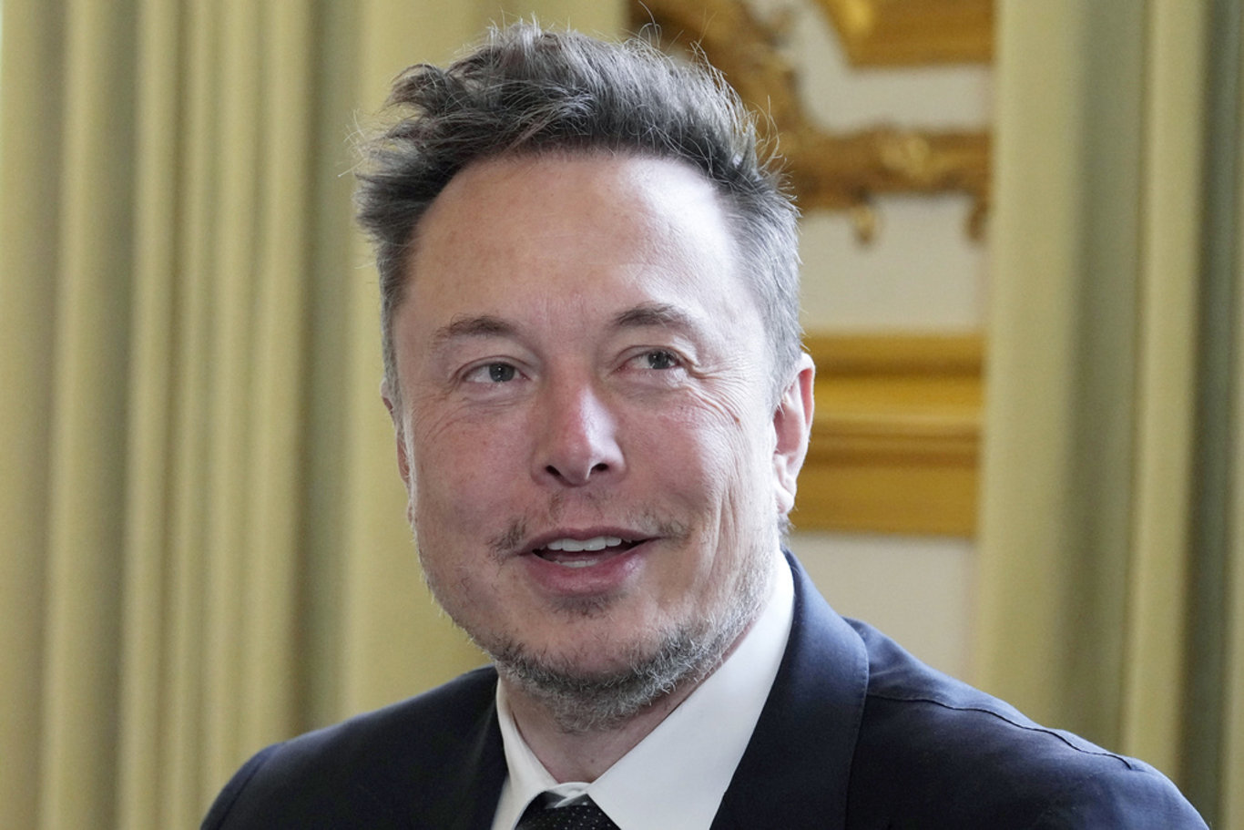 470 milyar dolarlık kare: Dünyanın en zengin iki ismi Musk ve Arnault bir arada